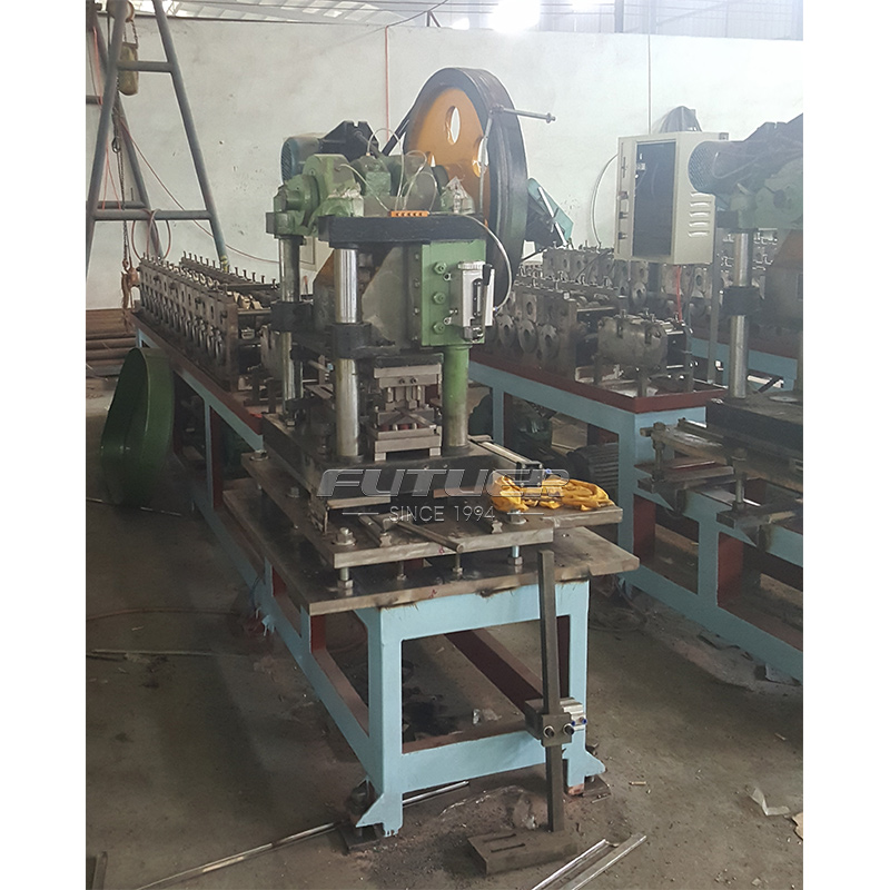 hinge-Slide-rail-forming-machine-3.jpg