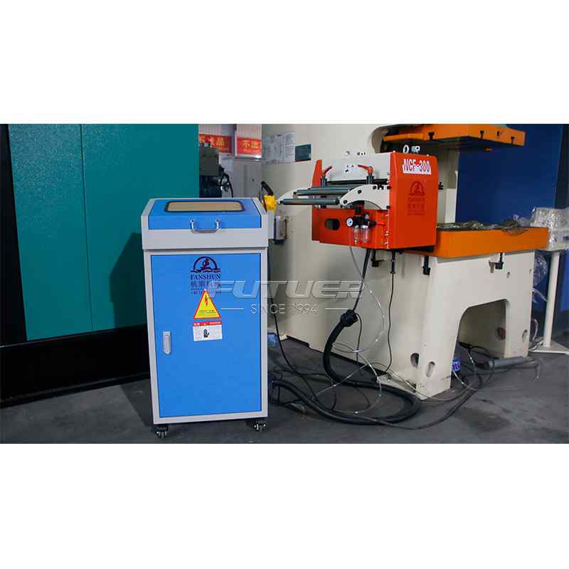 servo-feeder-stamping-10.jpg